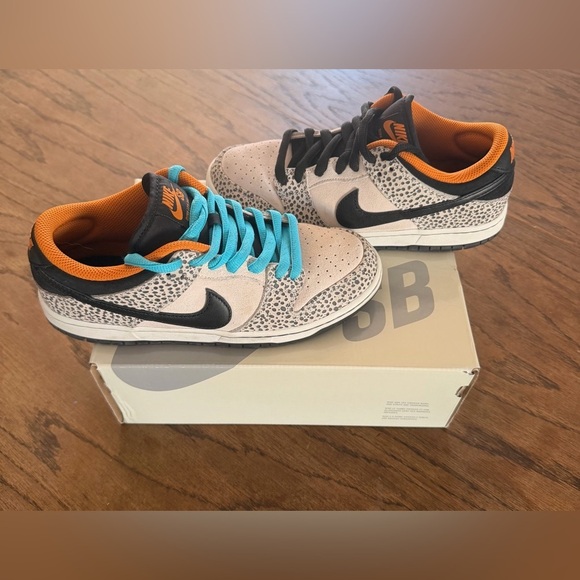 Nike SB Safari Dunks, size men’s 6.5, women’s 8, with box - Picture 2 of 6